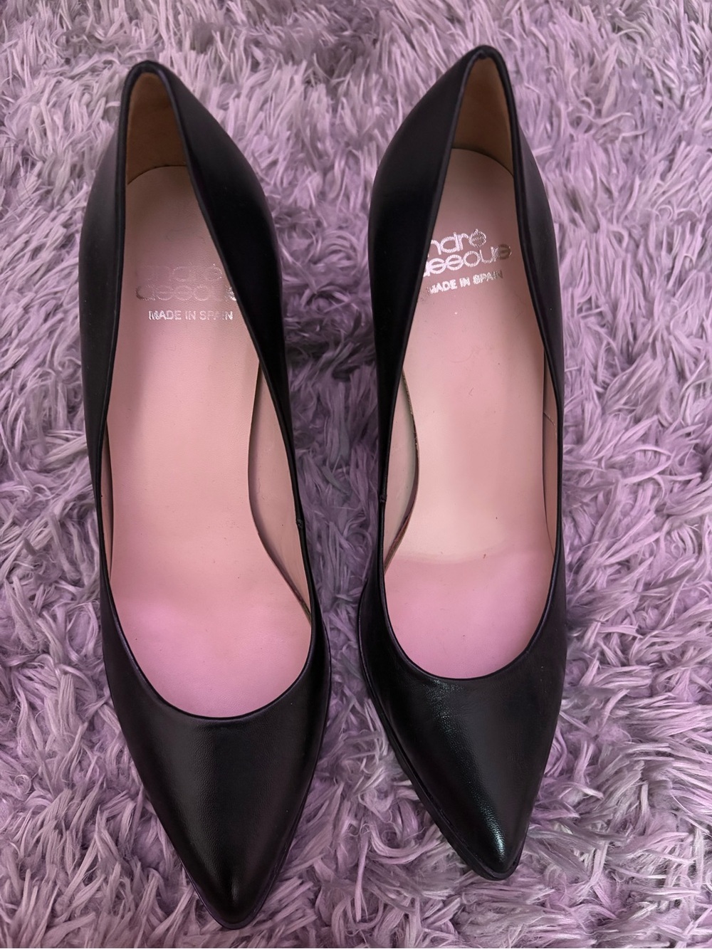 Andre Assous Black Pointed-Toe Leather Pumps